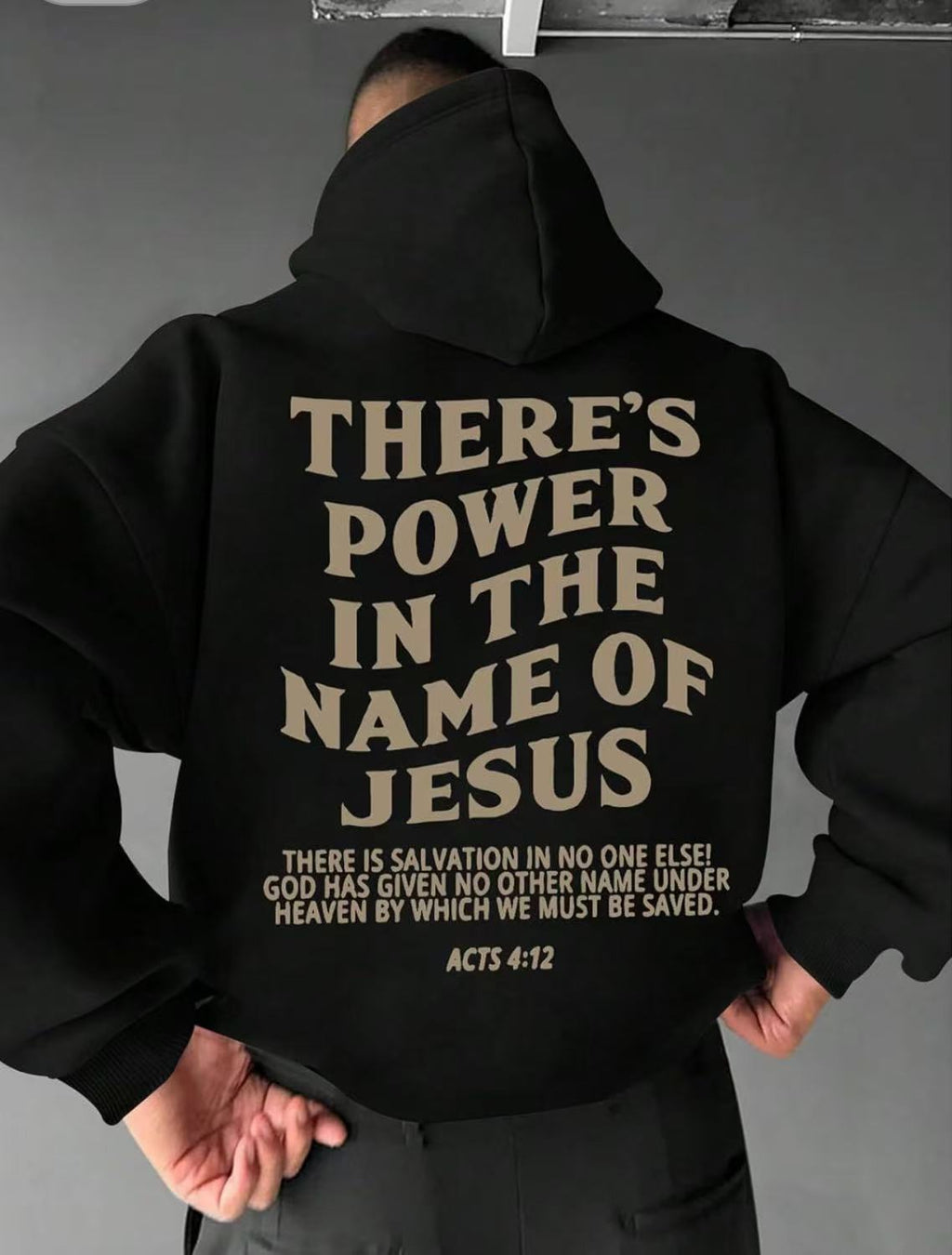 Essential Pullover Sweatshirt – Cozy Style for Everyone.